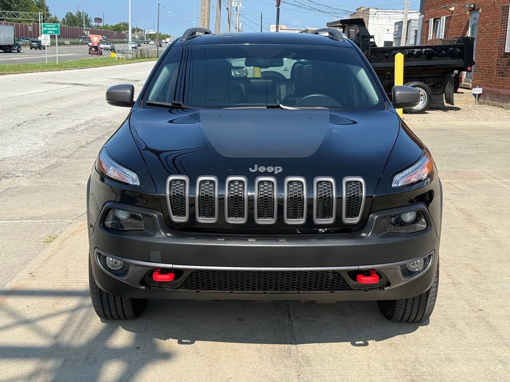 Photo 2 of 2018 Jeep Cherokee Trailhawk