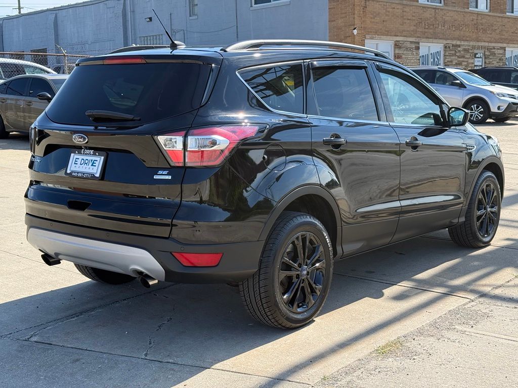 Photo 5 of 2017 Ford Escape SE