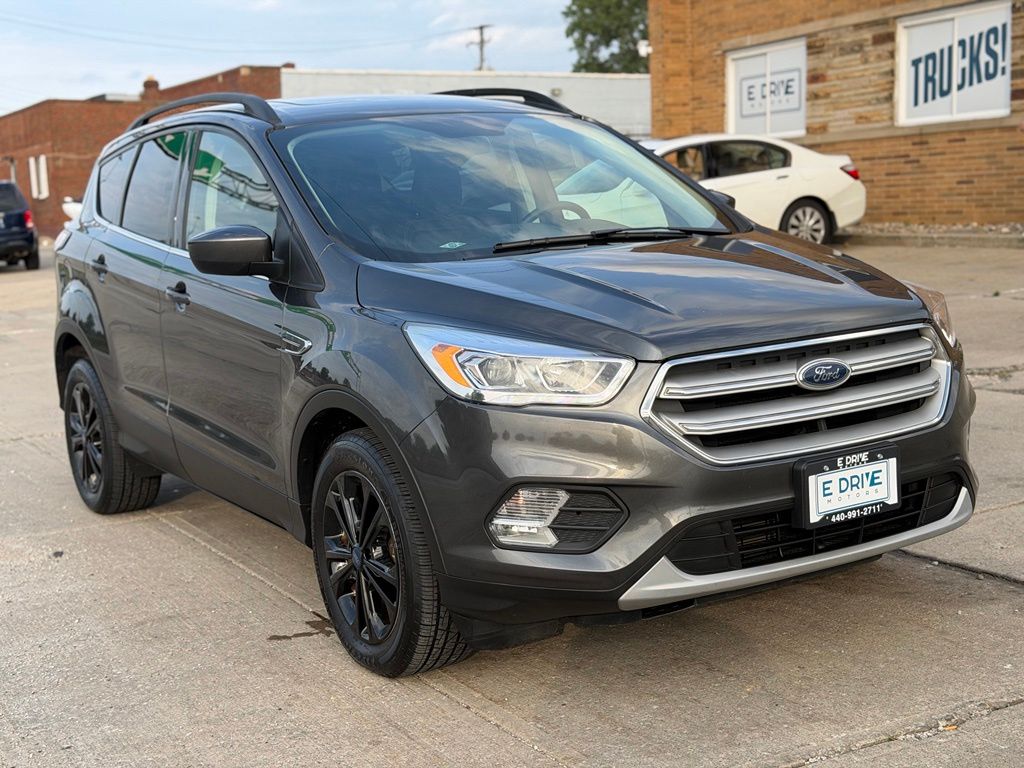Photo 3 of 2018 Ford Escape SEL