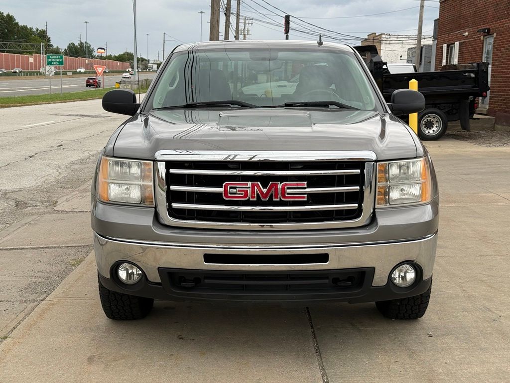 Photo 2 of 2013 GMC Sierra 1500 SLE