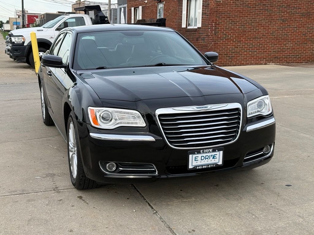 Photo 3 of 2014 Chrysler 300 Base