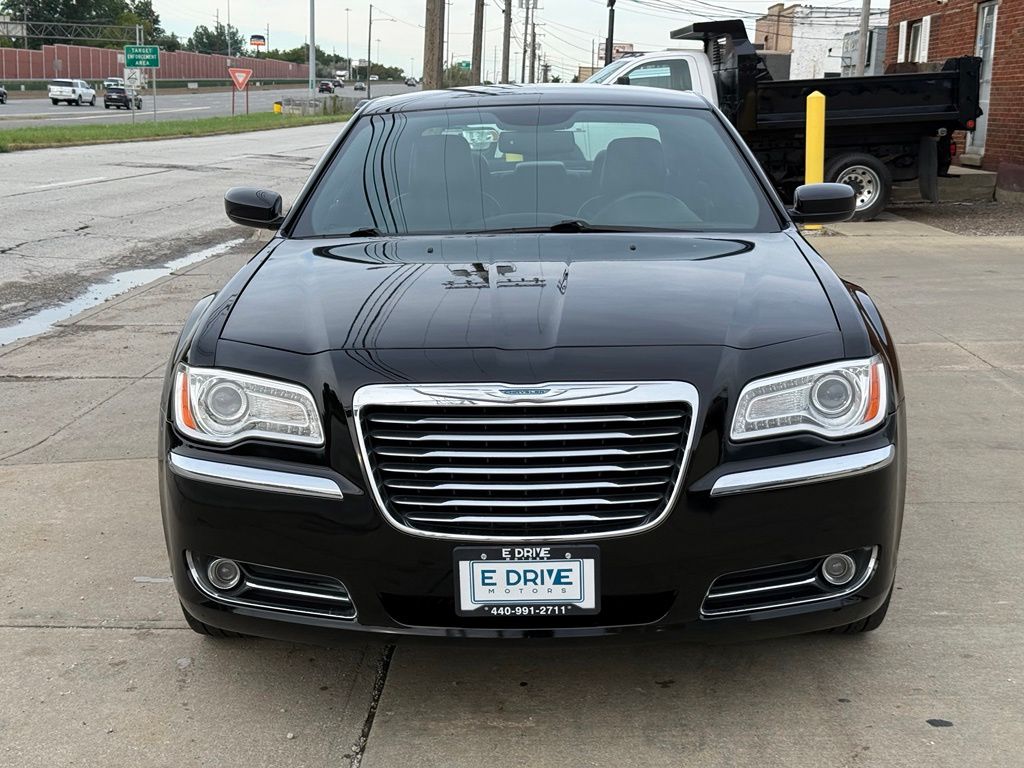 Photo 2 of 2014 Chrysler 300 Base