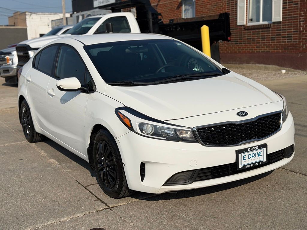 2017 Kia Forte LX - Image 3