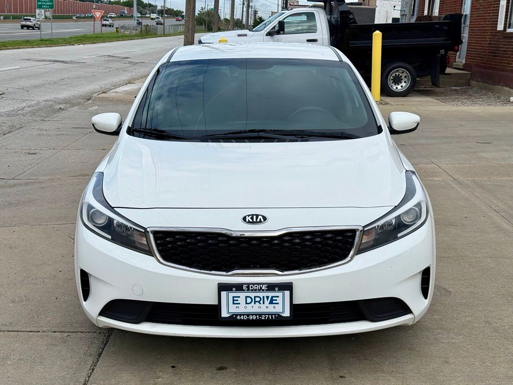 Photo 2 of 2017 Kia Forte LX