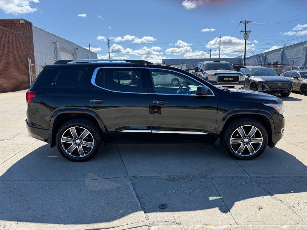 Photo 5 of 2019 GMC Acadia Denali