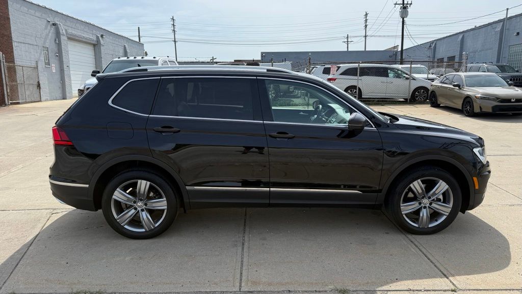 2021 Volkswagen Tiguan 2.0T SEL - Image 5