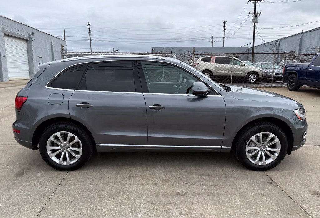 Photo 5 of 2016 Audi Q5 2.0T quattro Premium Plus