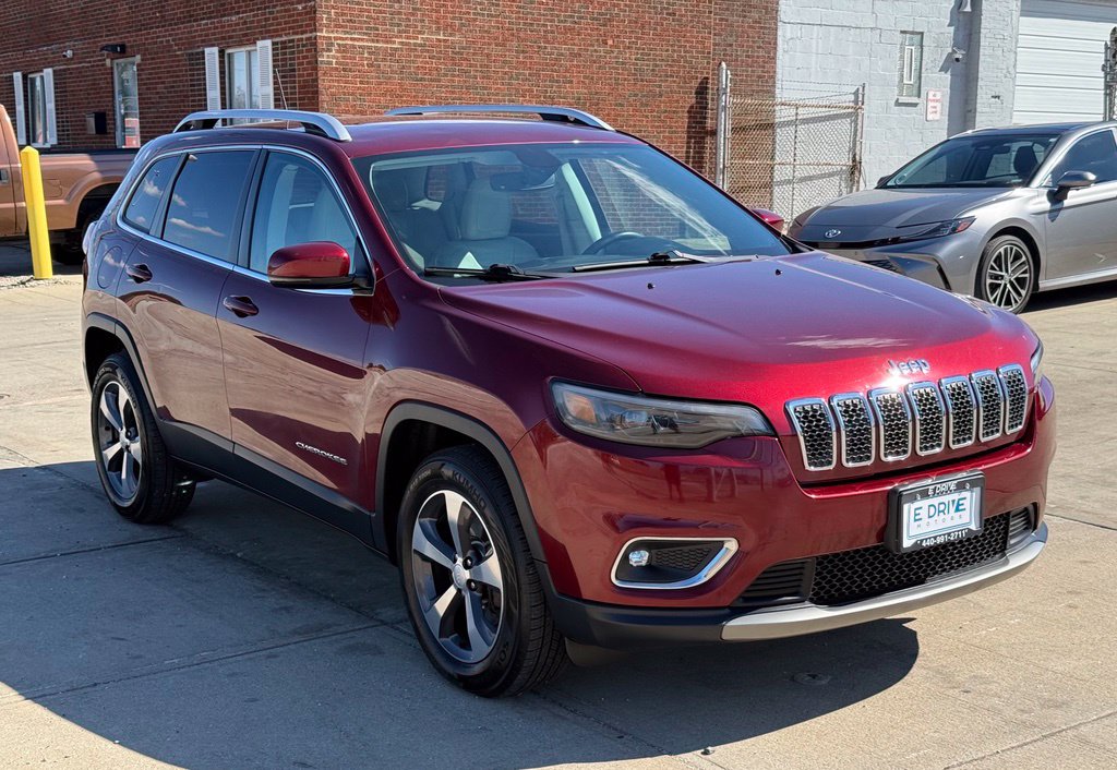 Photo 4 of 2019 Jeep Cherokee Limited