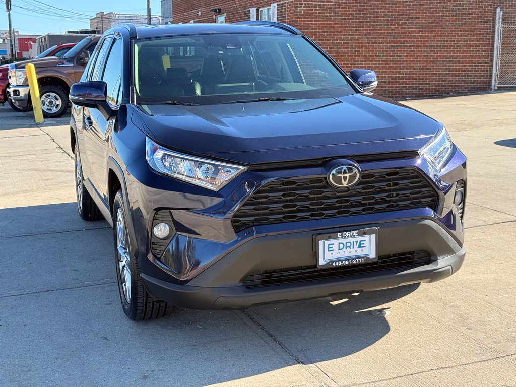 2021 Toyota RAV4 XLE Premium - Image 3