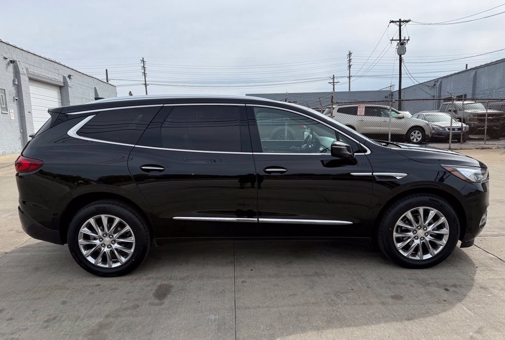 Photo 5 of 2020 Buick Enclave Essence
