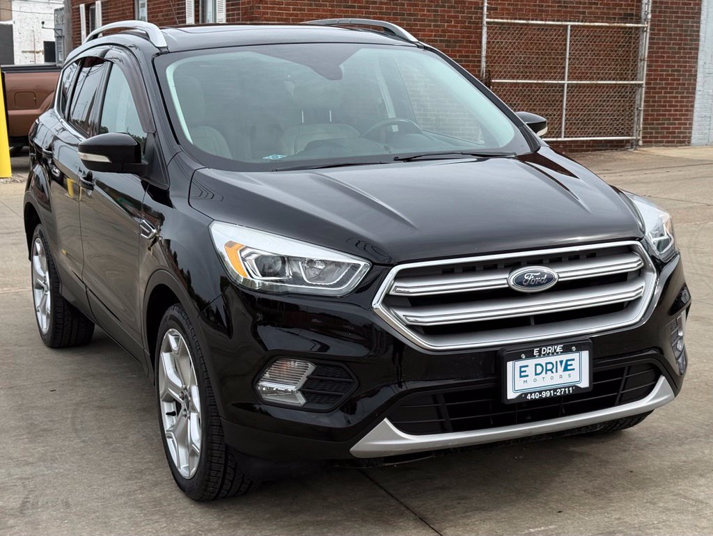 Photo 3 of 2017 Ford Escape Titanium
