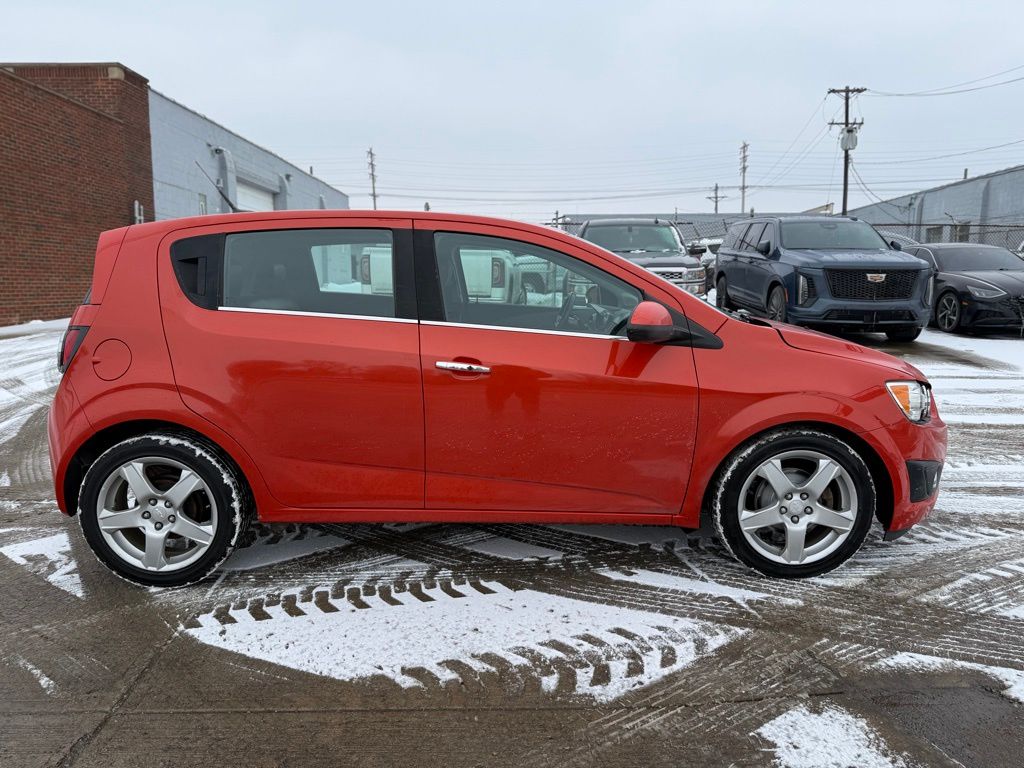 Photo 5 of 2012 Chevrolet Sonic LTZ