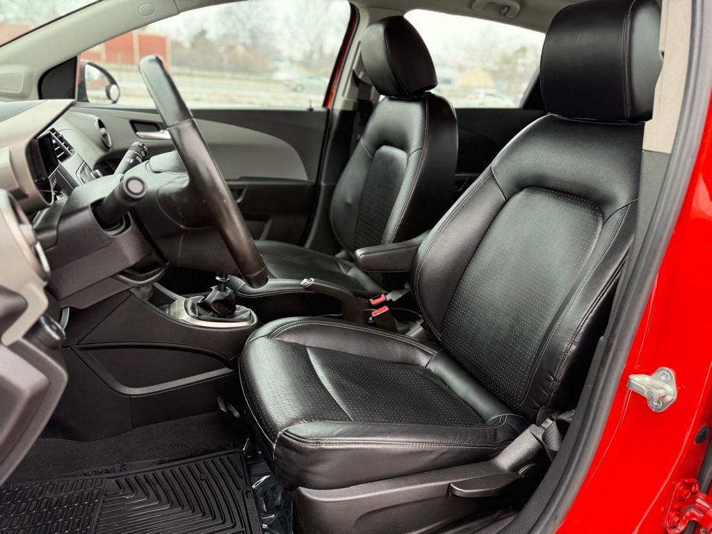 2012 Chevrolet Sonic 1LZ - Photo 20