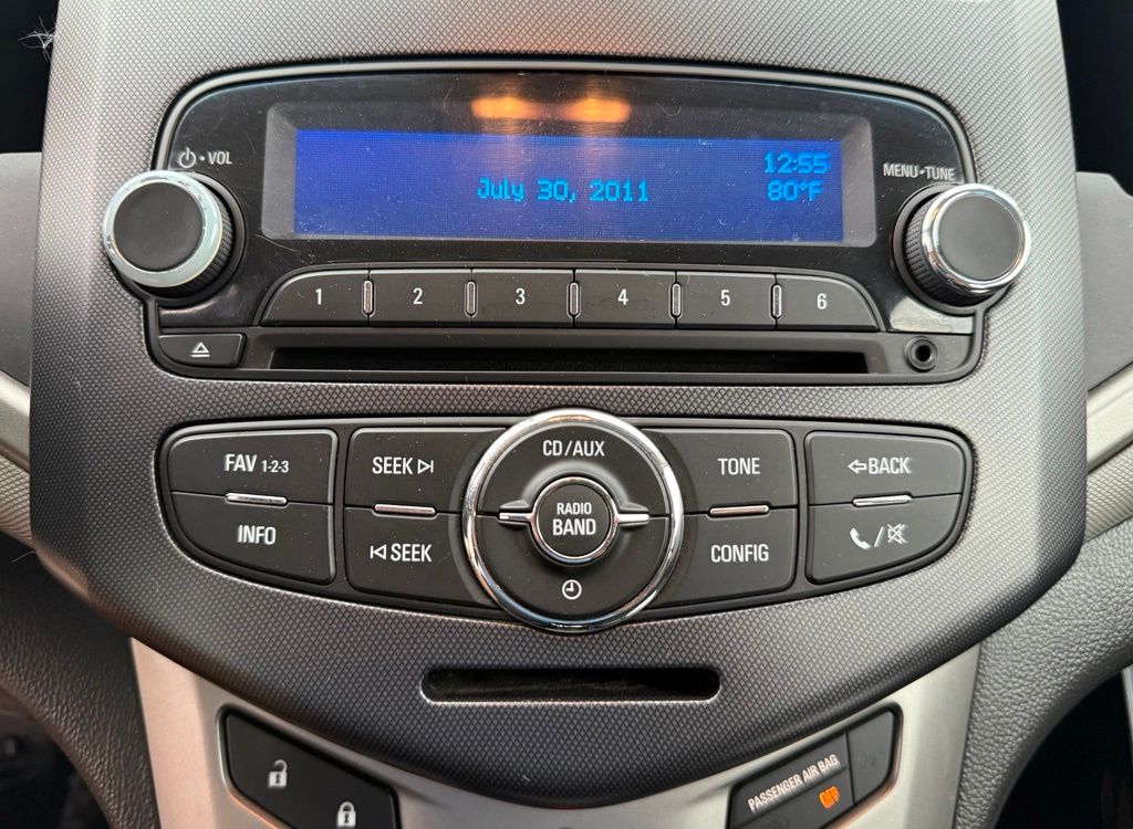 2012 Chevrolet Sonic 1LZ - Photo 32