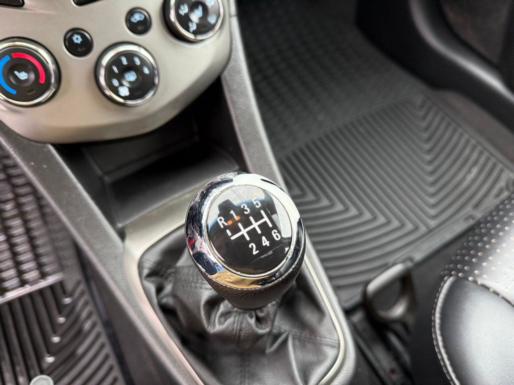 2012 Chevrolet Sonic 1LZ - Photo 26