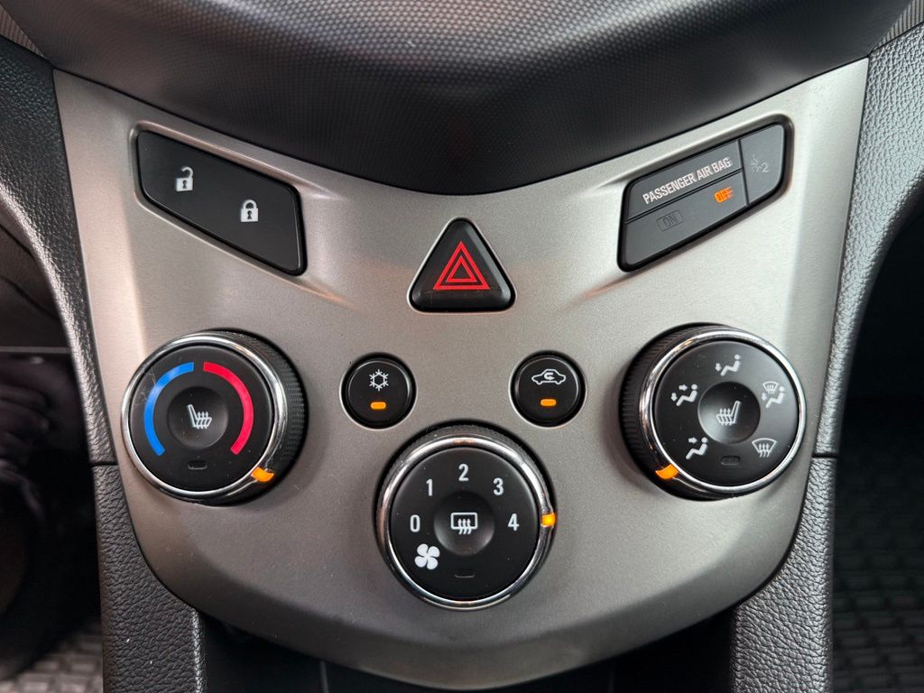 2012 Chevrolet Sonic 1LZ - Photo 31