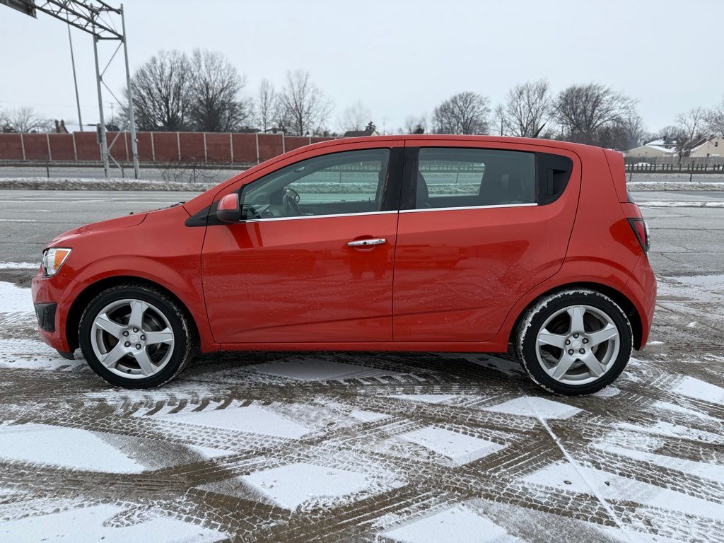 2012 Chevrolet Sonic 1LZ - Photo 11