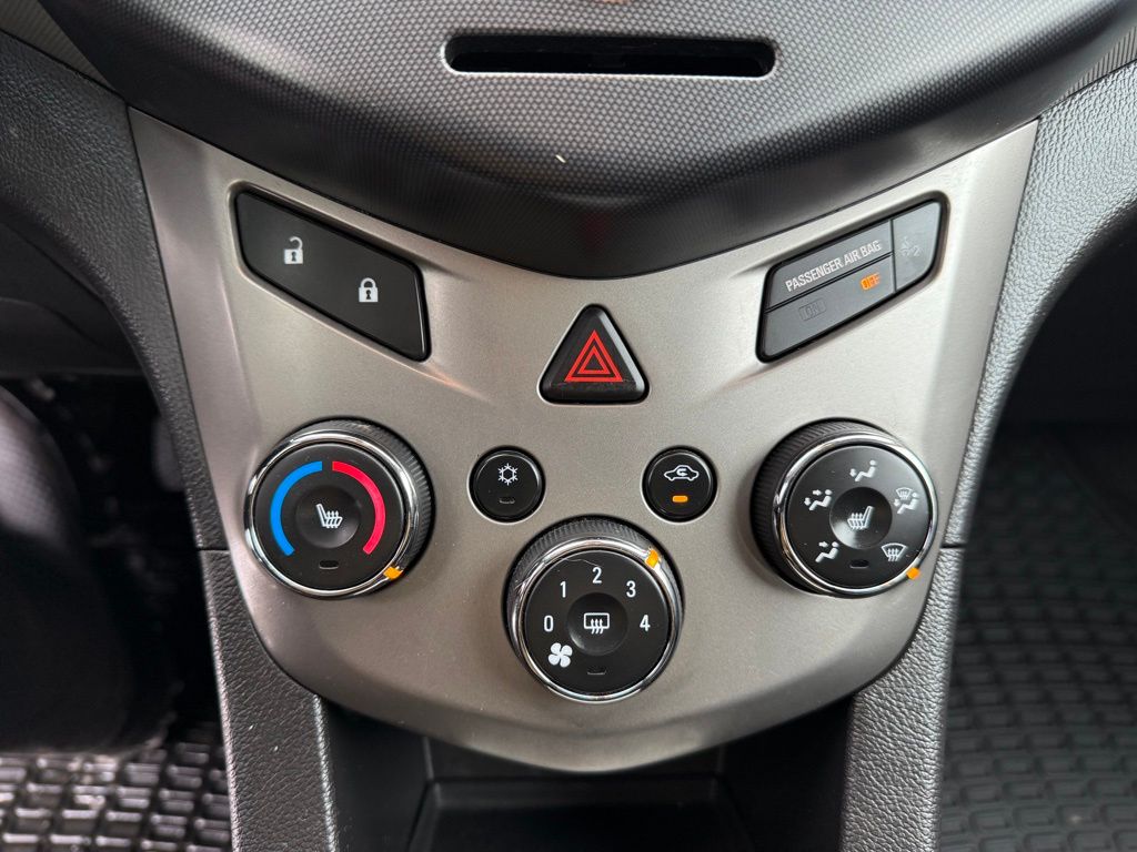 2012 Chevrolet Sonic 1LZ - Photo 29