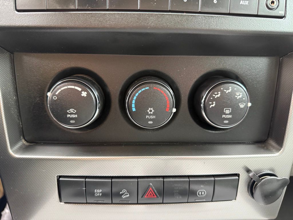 2008 Jeep Liberty Sport - Photo 27