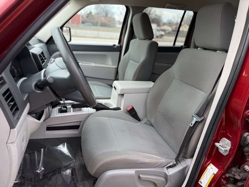 2008 Jeep Liberty Sport - Photo 23