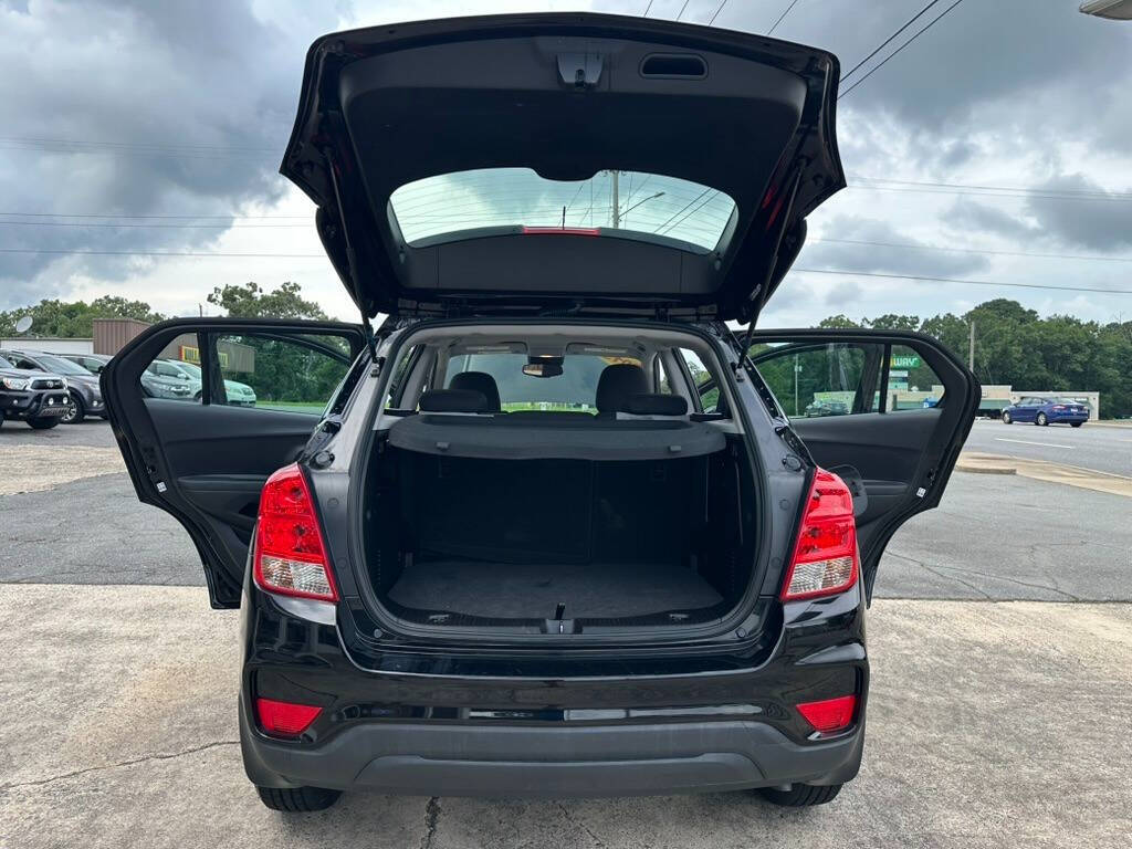 2019 Chevrolet Trax LS - Photo 12