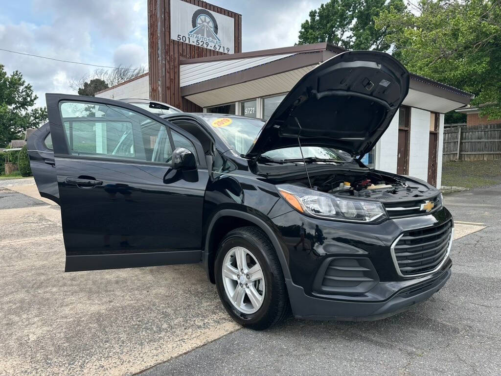 2019 Chevrolet Trax LS - Photo 9