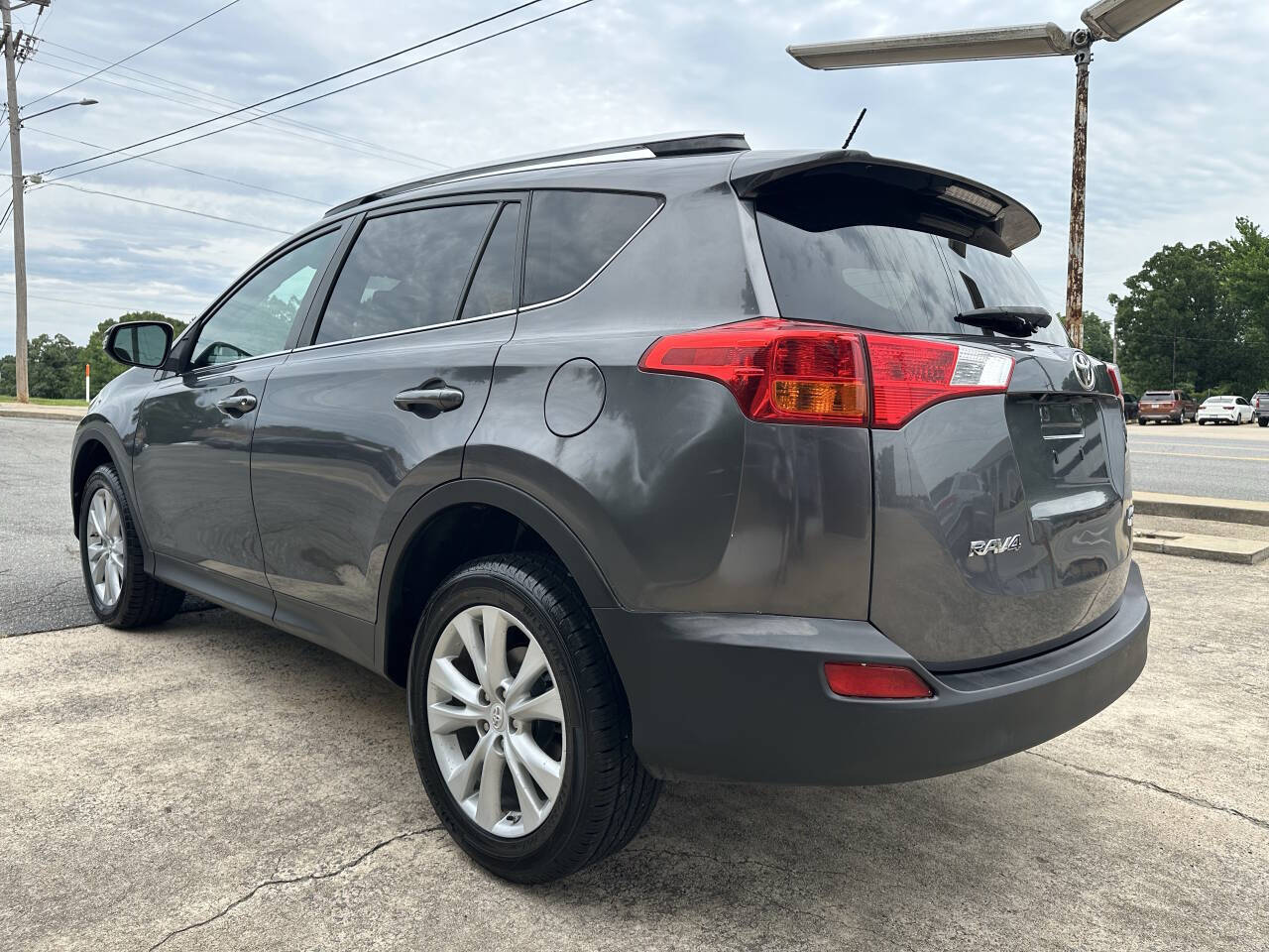 2014 Toyota RAV4 Limited - Image 4