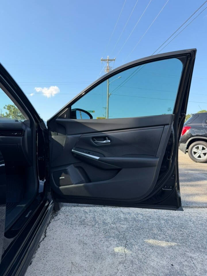 2021 Nissan Sentra SR - Photo 23