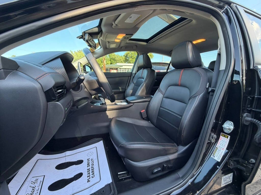 2021 Nissan Sentra SR - Photo 28