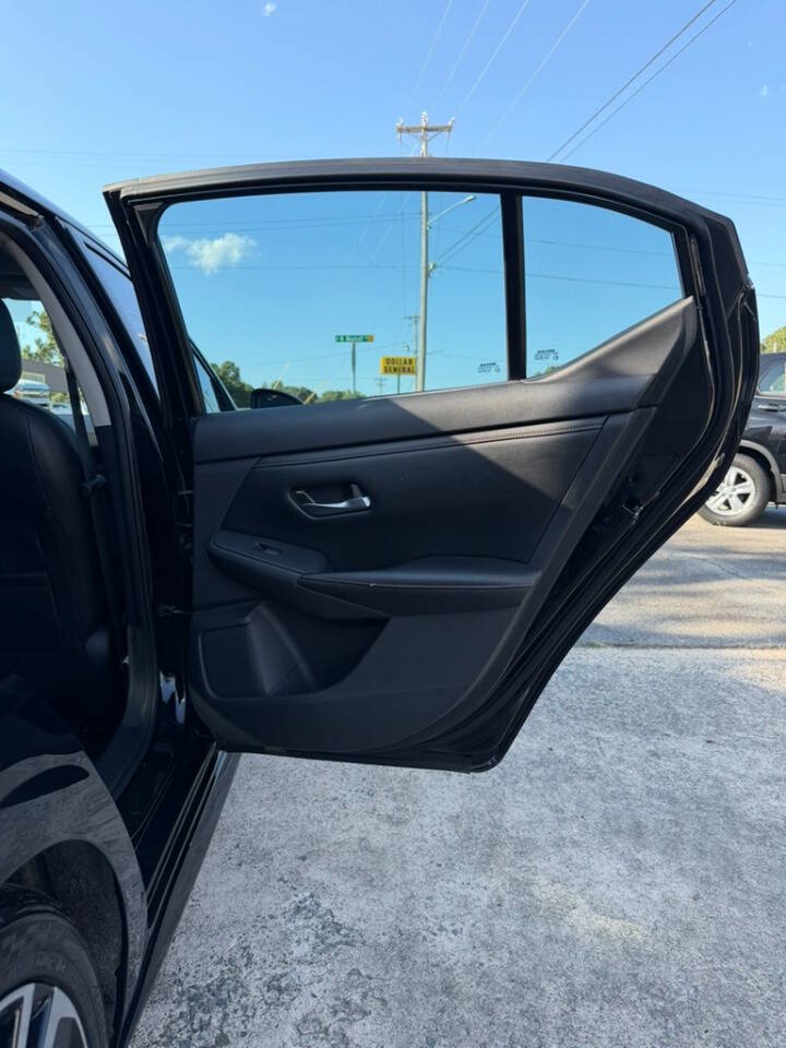 2021 Nissan Sentra SR - Photo 25