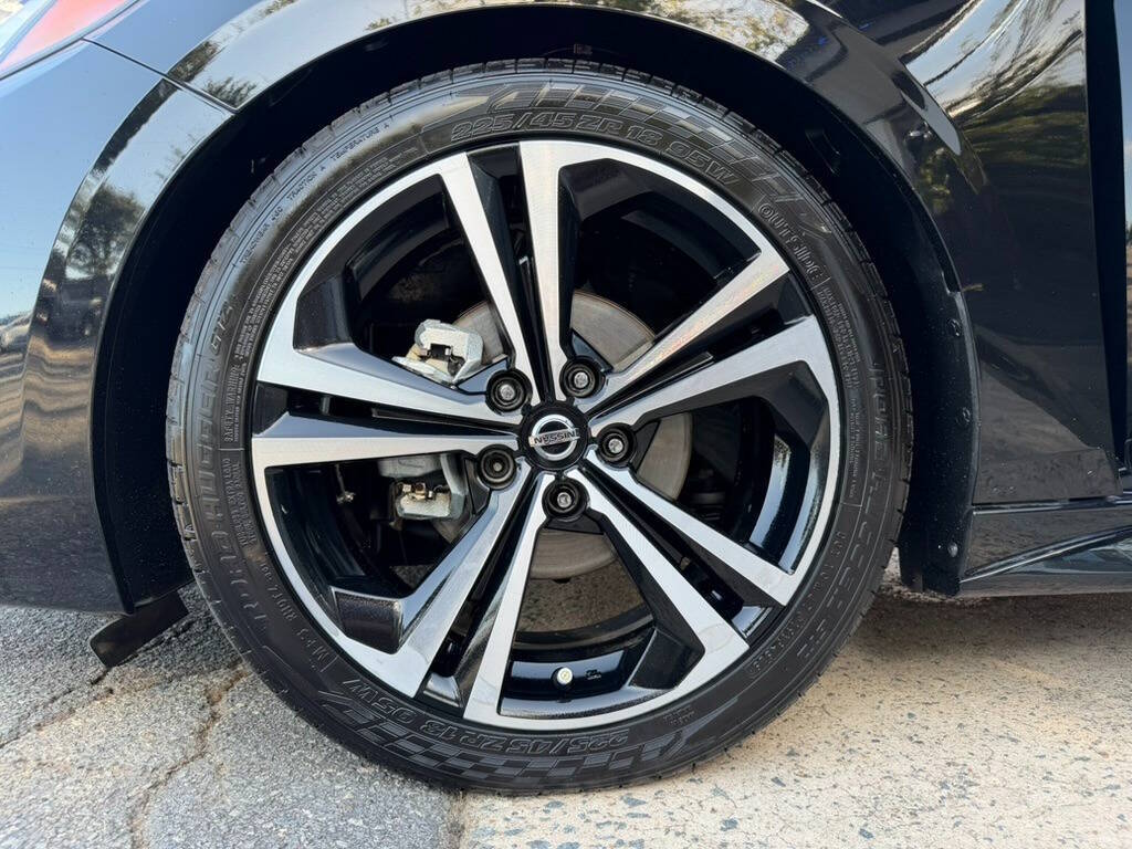 2021 Nissan Sentra SR - Photo 18
