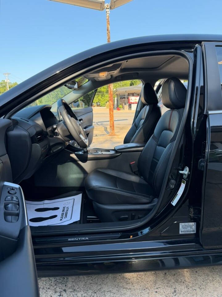2021 Nissan Sentra SR - Photo 20