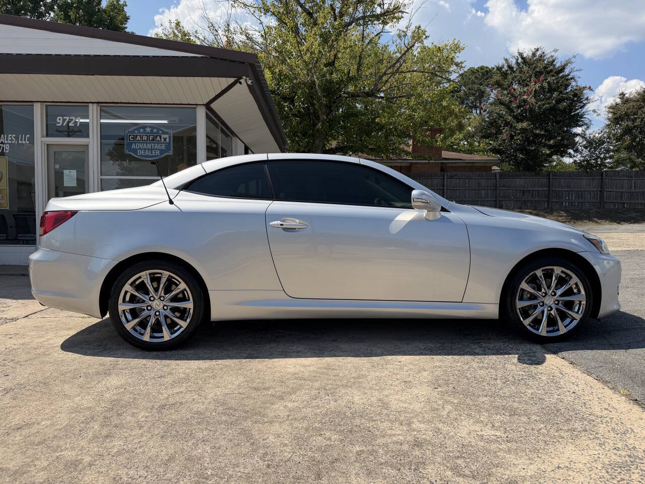 2015 Lexus IS 250C Base - Image 2