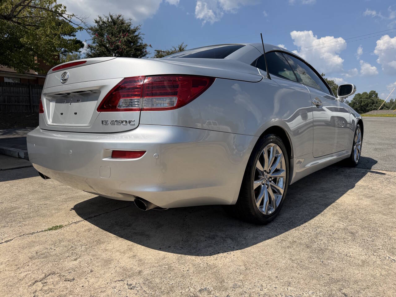2015 Lexus IS 250C Base - Image 3