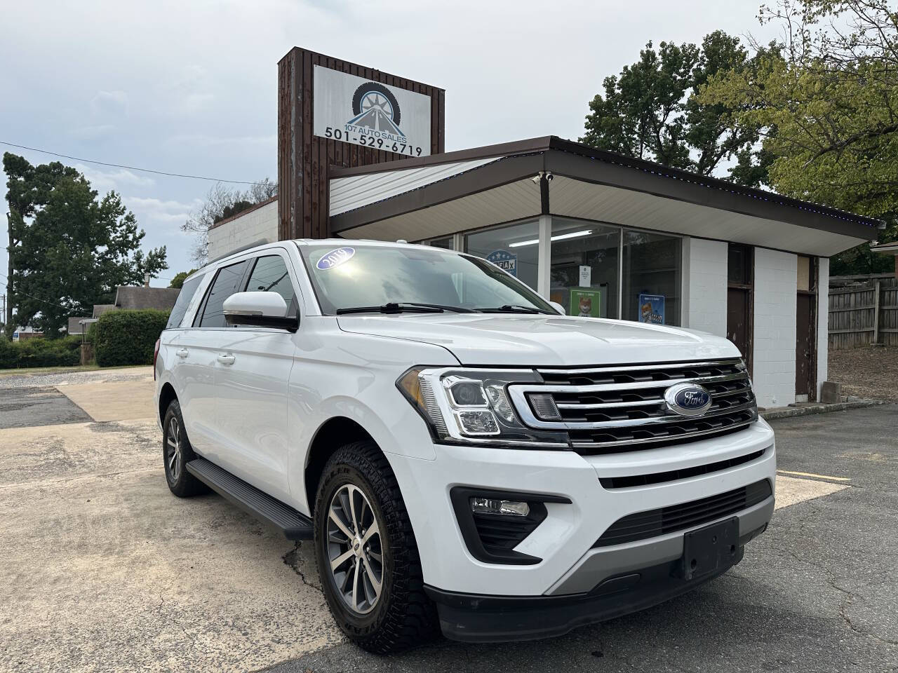 Explore the 2019 Ford Expedition in Sherwood