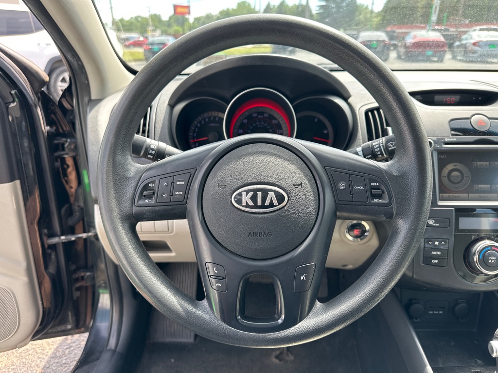 2012 Kia Forte EX - Photo 11