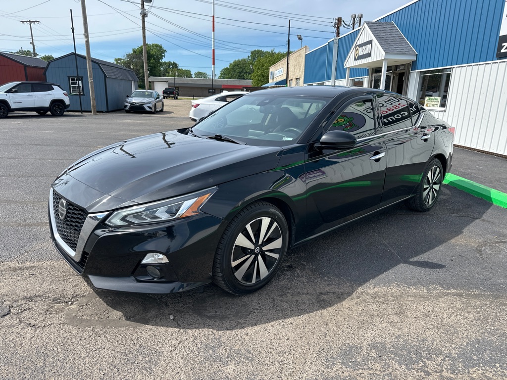 2019 Nissan Altima 2.5 SV - Image 3