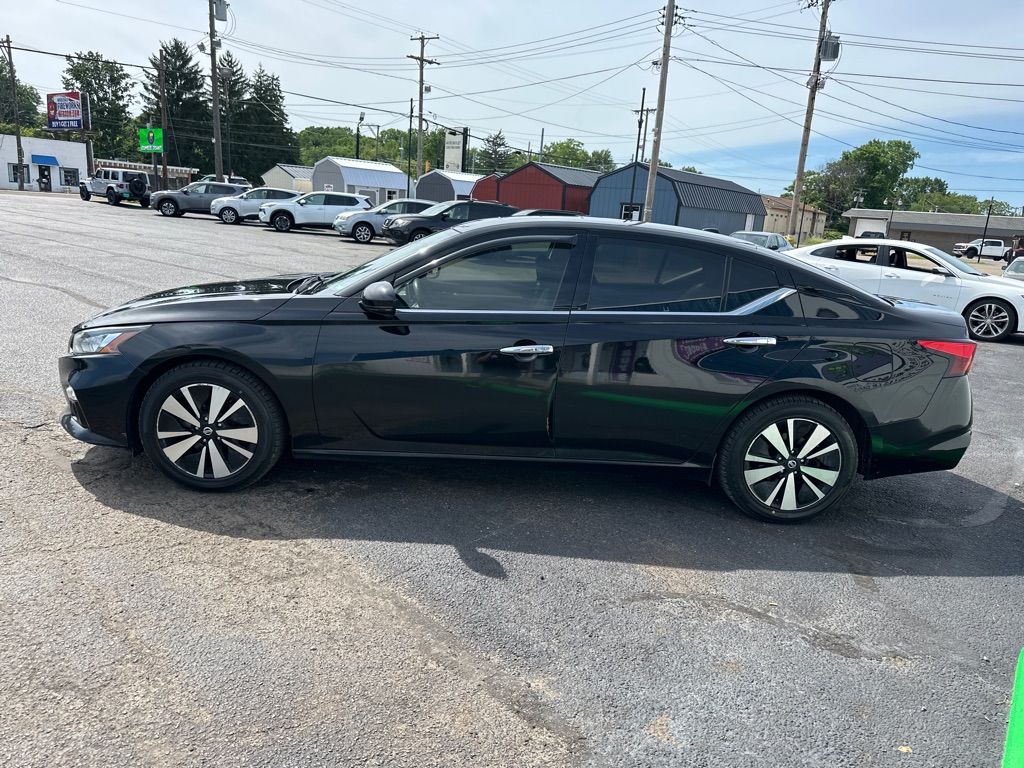 2019 Nissan Altima 2.5 SV - Image 4