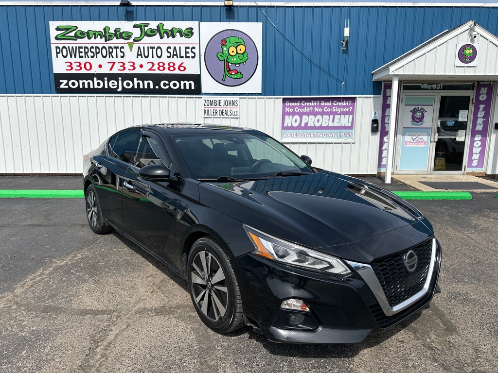 2019 Nissan Altima 2.5 SV - Main Image
