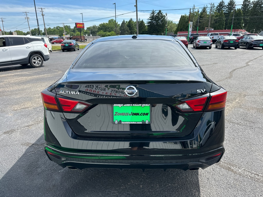 2019 Nissan Altima 2.5 SV - Image 5