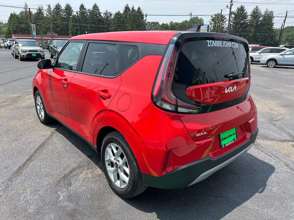 Photo 5 of 2024 Kia Soul LX