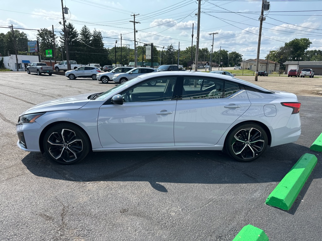 Photo 4 of 2024 Nissan Altima 2.5 SR