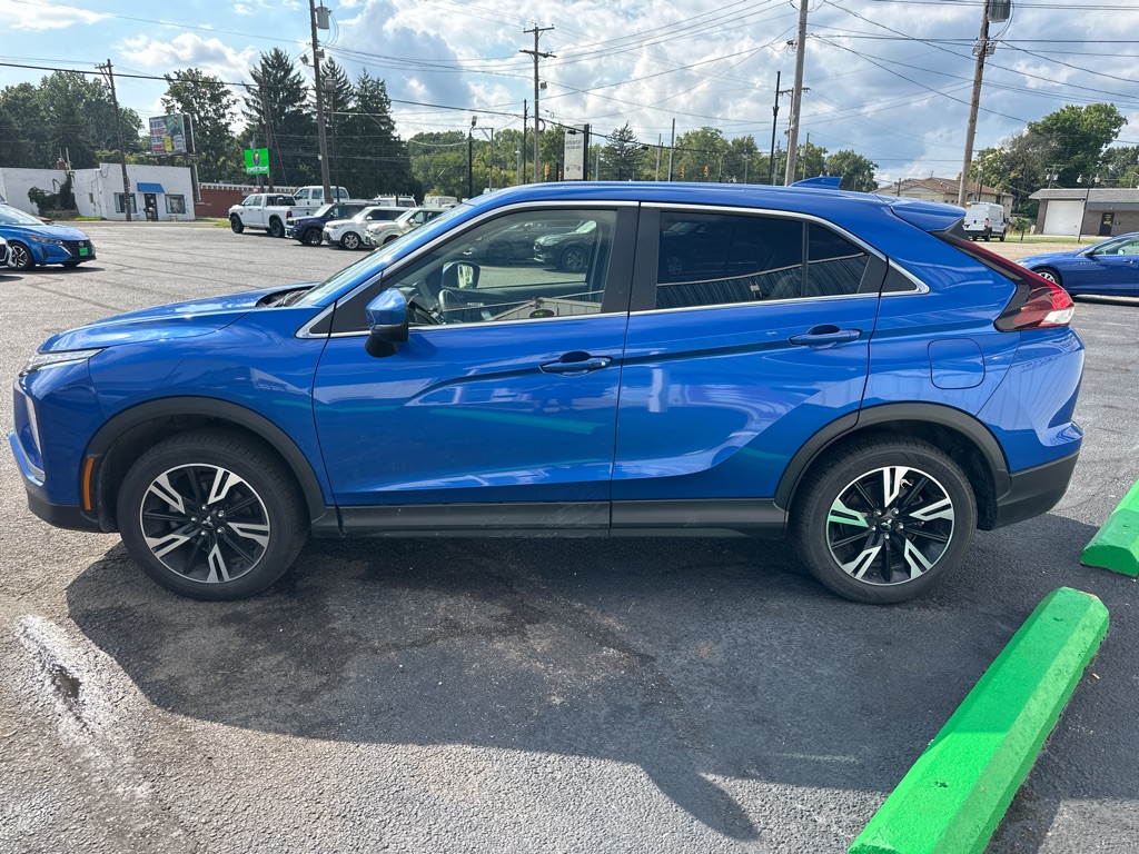 Photo 4 of 2024 Mitsubishi Eclipse Cross SE
