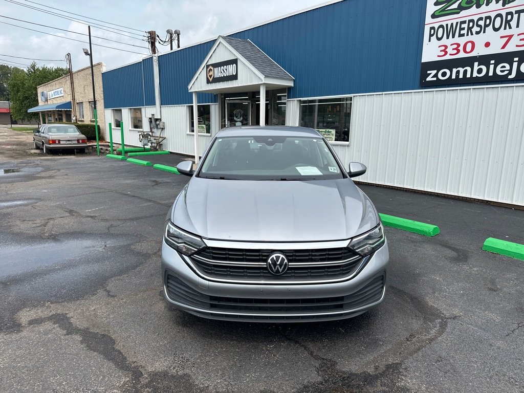 Photo 2 of 2024 Volkswagen Jetta S