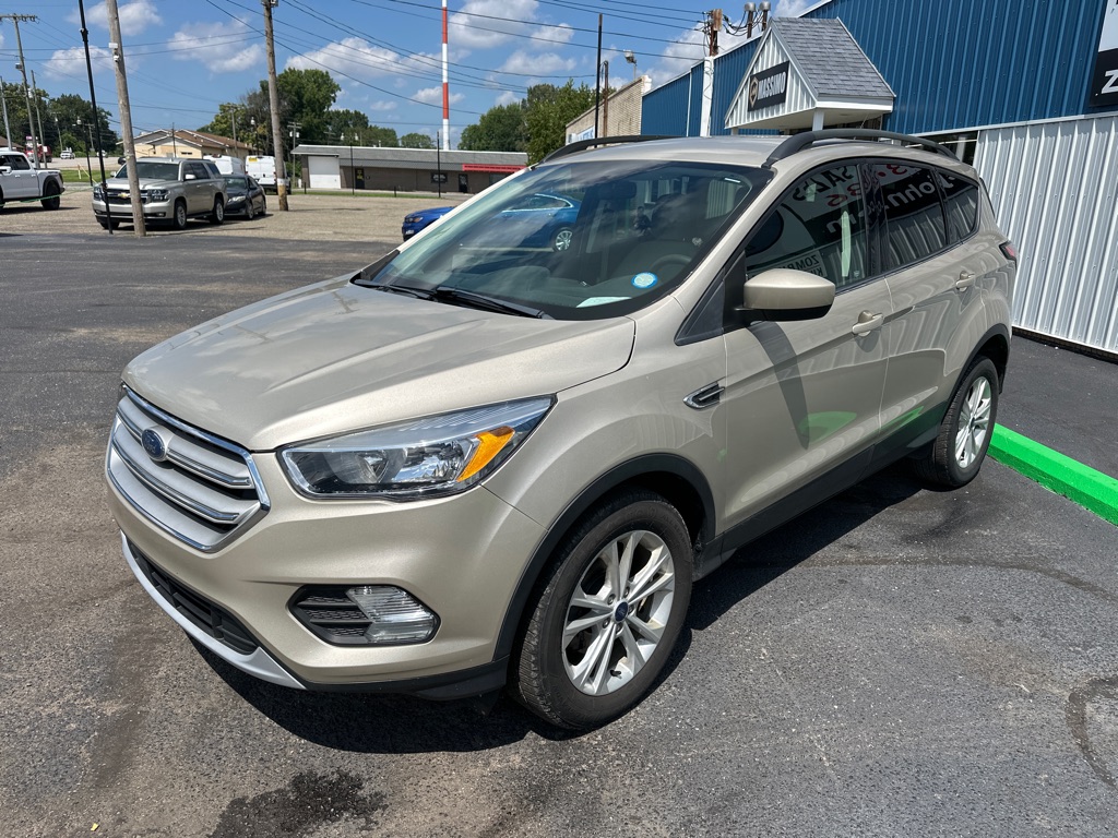 Photo 3 of 2018 Ford Escape SE