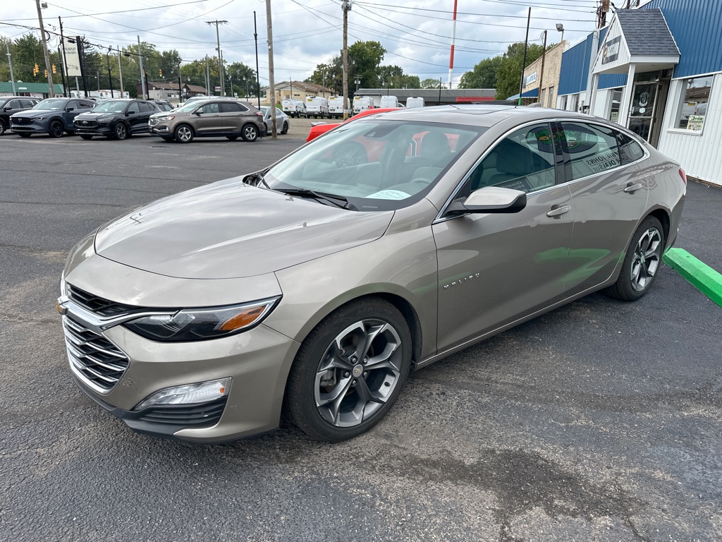 Photo 3 of 2023 Chevrolet Malibu LT
