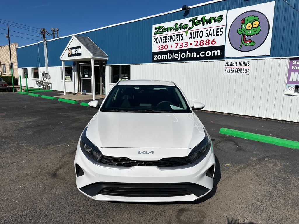 Photo 2 of 2022 Kia Forte FE