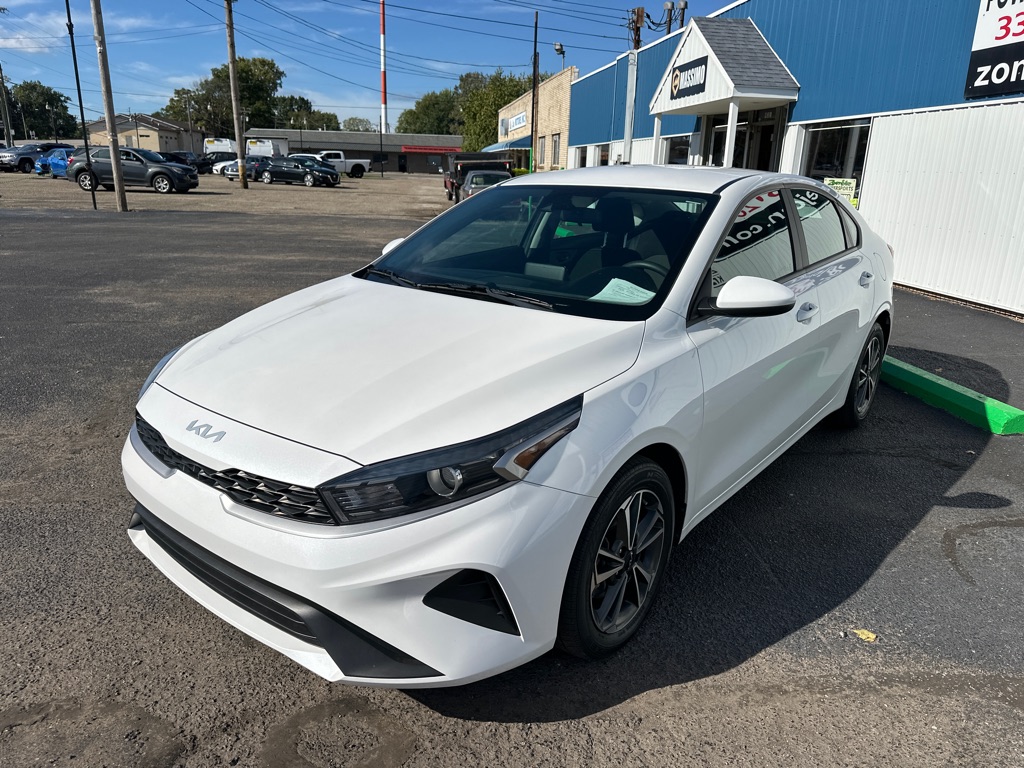 Photo 3 of 2022 Kia Forte FE