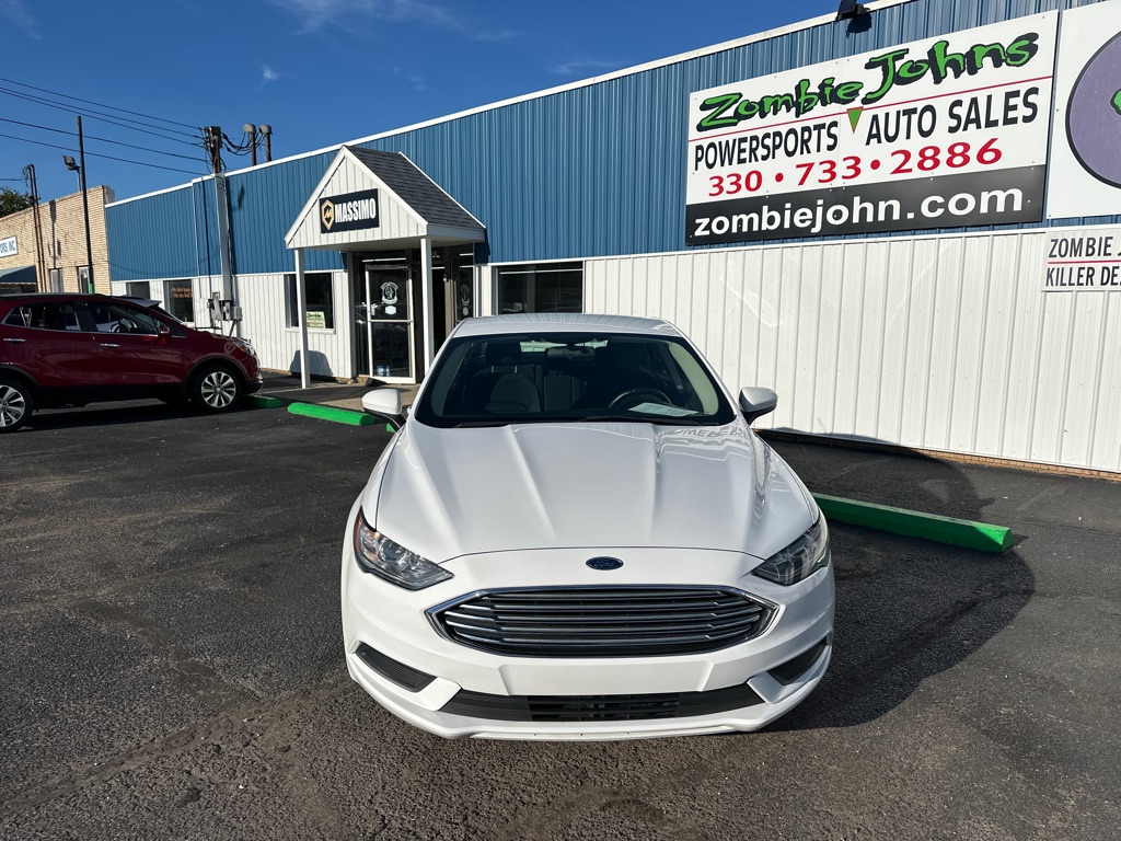Photo 2 of 2018 Ford Fusion SE