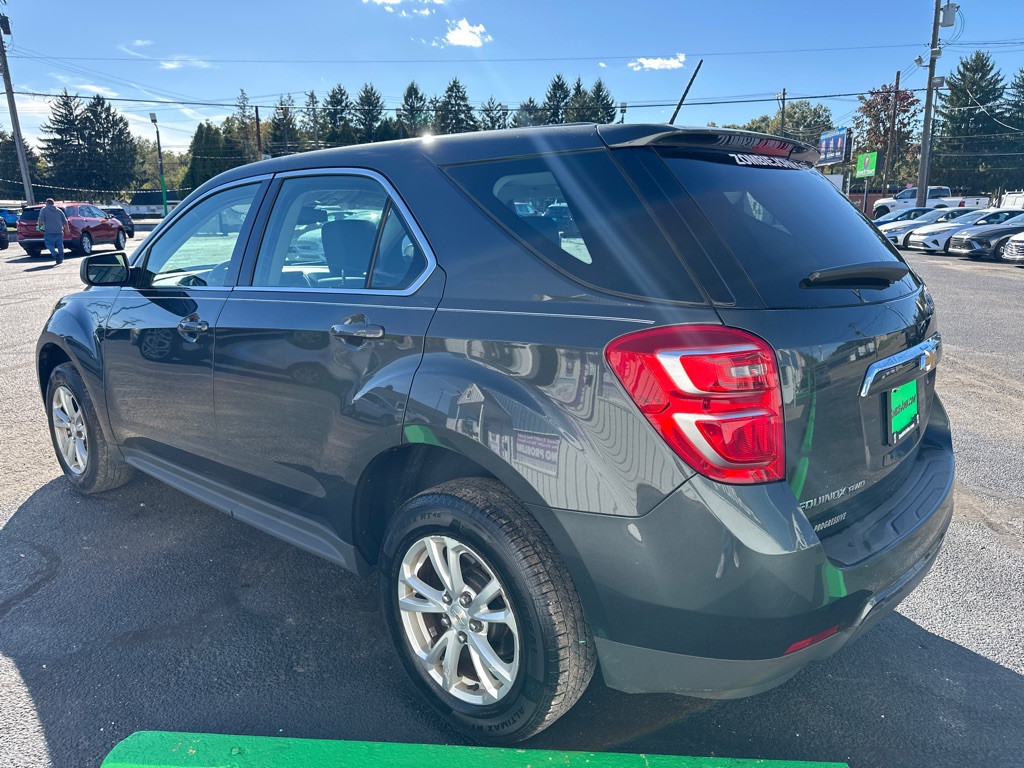 Photo 5 of 2017 Chevrolet Equinox LS